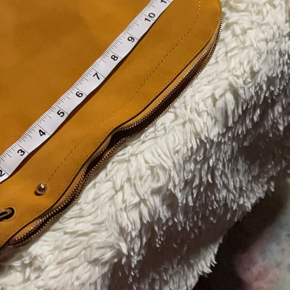 Stunning, yellow mustard suede and leather hobo bag - Picture 8 of 16